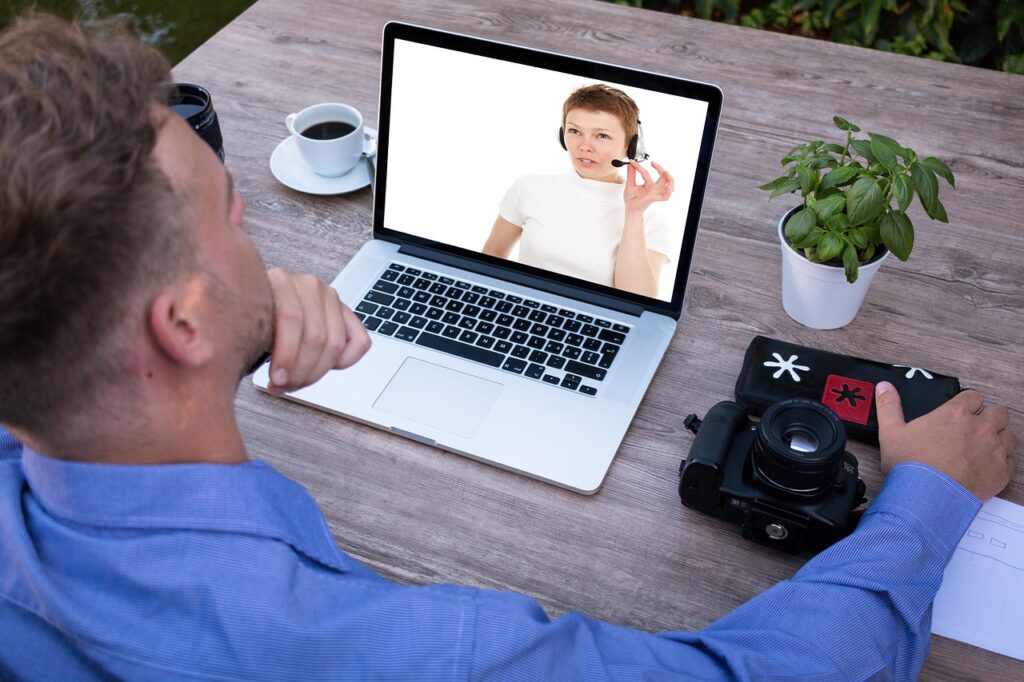 Webinar Video Conference Skype  - Tumisu / Pixabay